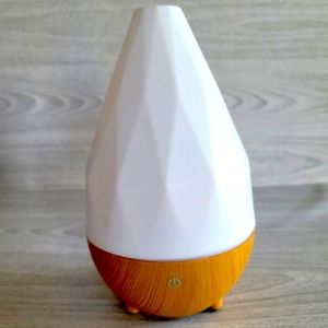 Avon Pure Mini Essential oil diffuser